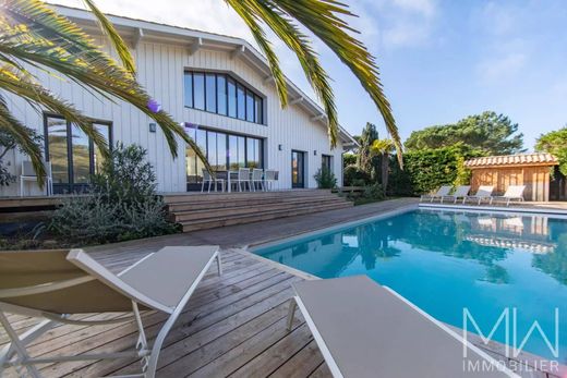 Villa in Cap Ferret, Gironde