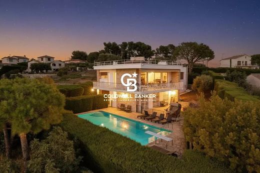 Villa in Cagnes-sur-Mer, Alpes-Maritimes