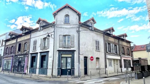 Residential complexes in Champs-sur-Marne, Seine-et-Marne