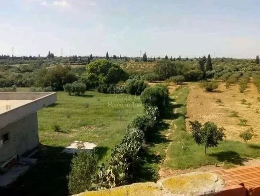 Landhaus / Bauernhof in Monastir, Gouvernorat de Monastir