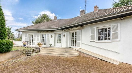 Luxury home in Saint-Laurent-de-Chamousset, Rhône