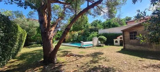 ‏בתי יוקרה ב  Montélimar, Drôme