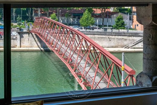 Apartment in Lyon, Rhône