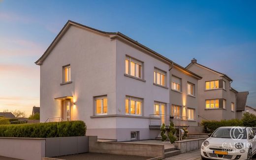 Luksusowy dom w Ehlerange, Sanem