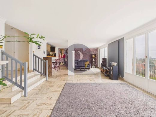 Casa di lusso a Le Plessis-Robinson, Hauts-de-Seine