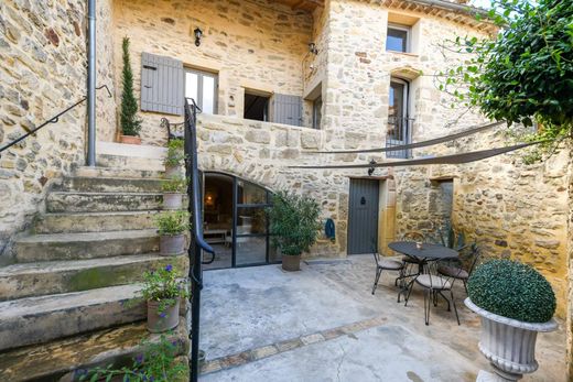 Luxe woning in Uzès, Gard