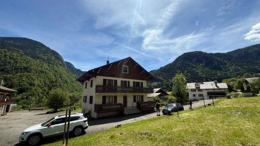 Luxury home in Le Biot, Haute-Savoie