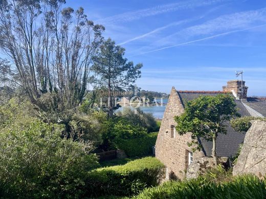 Casa di lusso a Penvénan, Côtes-d'Armor