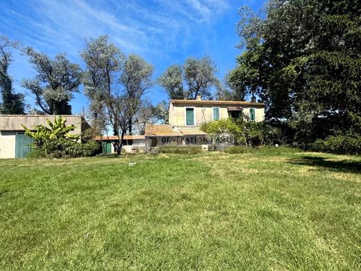 Luxury home in Fontvieille, Bouches-du-Rhône