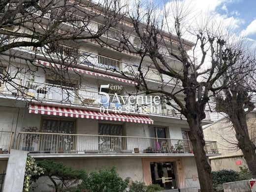 Piso / Apartamento en Saint-Maur-des-Fossés, Valle de Marne
