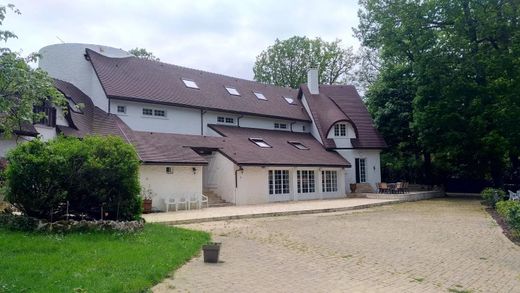 Casa di lusso a Les Loges-en-Josas, Yvelines