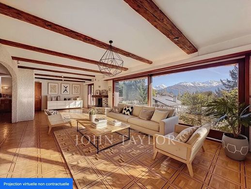 Chalet in Crans-Montana, Sierre District