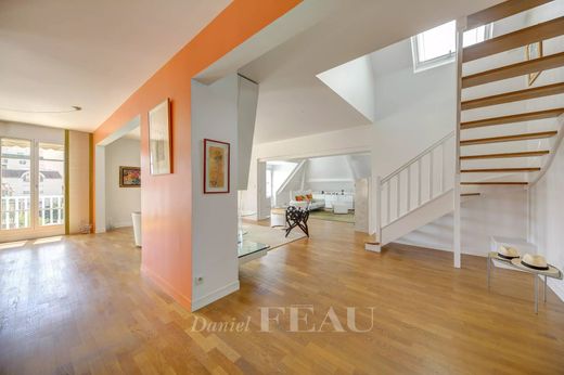 Apartment in Saint-Germain-en-Laye, Yvelines