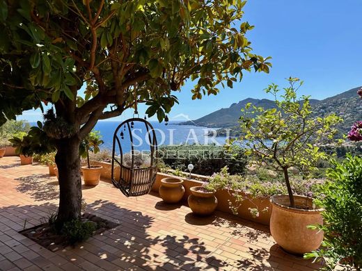 Apartament w Théoule-sur-Mer, Alpes-Maritimes