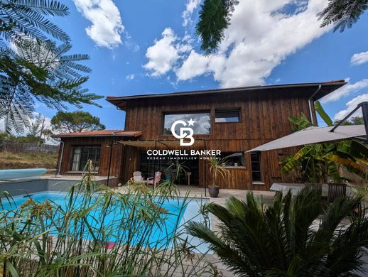 Maison de luxe à Carignan-de-Bordeaux, Gironde