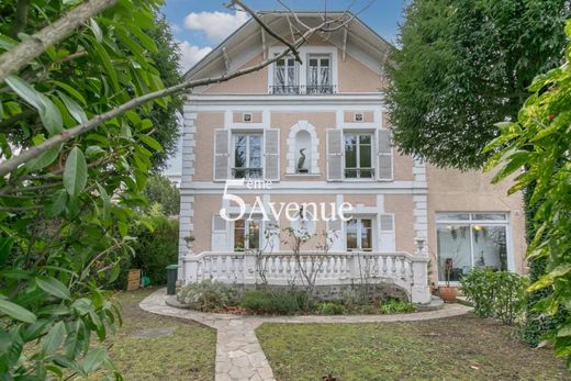 Maison de luxe à Saint-Maur-des-Fossés, Val-de-Marne