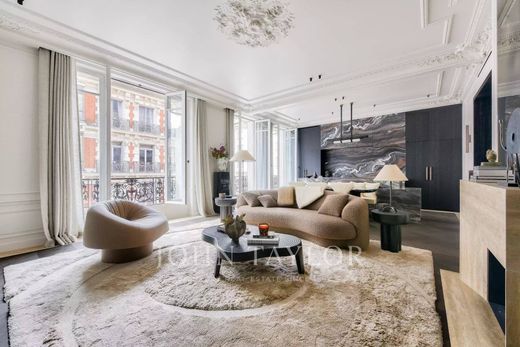 ‏דירה ב  Paris 08 Élysée, Paris