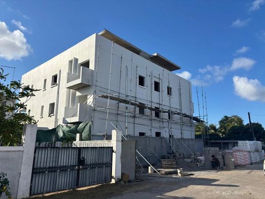 Apartment / Etagenwohnung in Grand Baie, Rivière du Rempart District