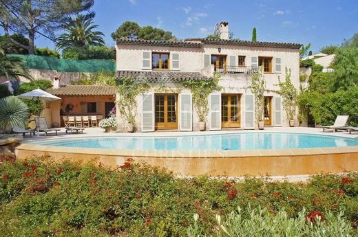 Luxury home in Golfe-Juan, Alpes-Maritimes