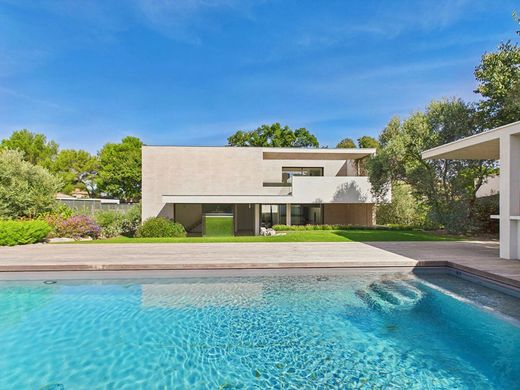 Villa in Saint-Rémy-de-Provence, Bouches-du-Rhône