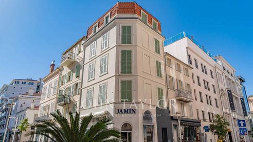Residential complexes in Cannes, Alpes-Maritimes