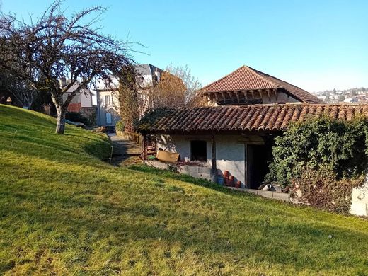 Casa di lusso a Aurillac, Cantal