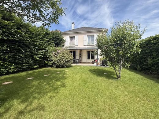 Luxury home in Chelles, Seine-et-Marne