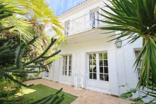 Maison de luxe à La Flotte, Charente-Maritime