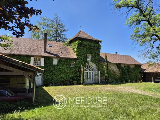 Luxury home in Crémieu, Isère