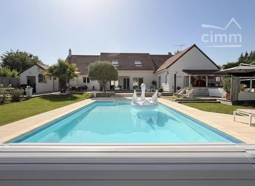 Luxury home in Blois, Loir-et-Cher