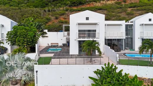 Casa de luxo - Cay Bay