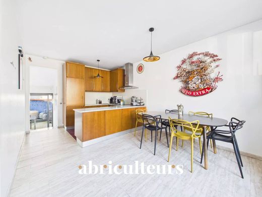 Casa de lujo en Saint-Maur-des-Fossés, Valle de Marne