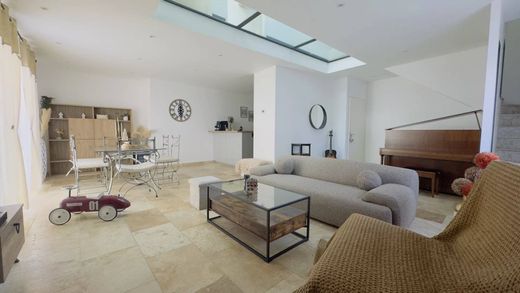 Luxury home in Saint-Cannat, Bouches-du-Rhône