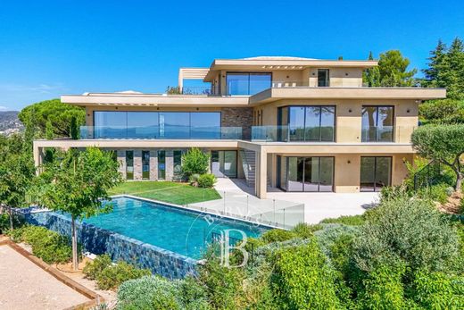 Maison de luxe à Sainte-Maxime, Var