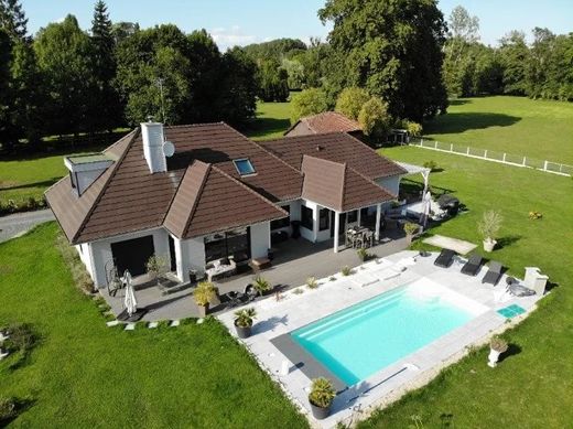 Luxus-Haus in Pacy-sur-Eure, Eure