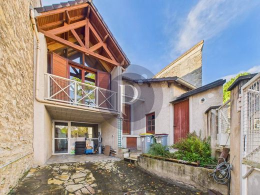 Элитный дом, Châtenay-Malabry, Hauts-de-Seine