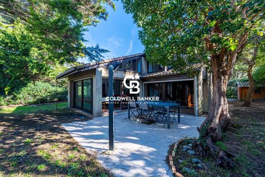 Luxury home in Hossegor, Landes