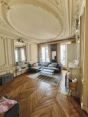 Apartment in Provence-Opéra – Grands Boulevards, Paris