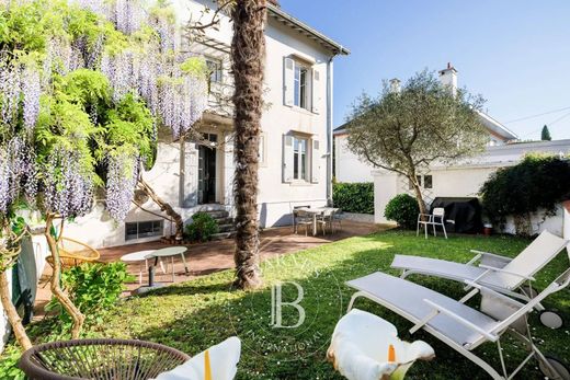 Квартира, Bayonne, Pyrénées-Atlantiques