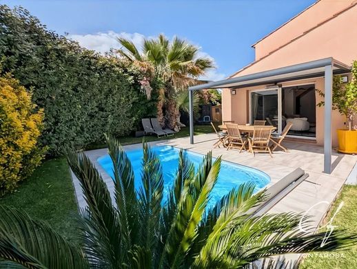 Luksusowy dom w Roquebrune-sur-Argens, Var