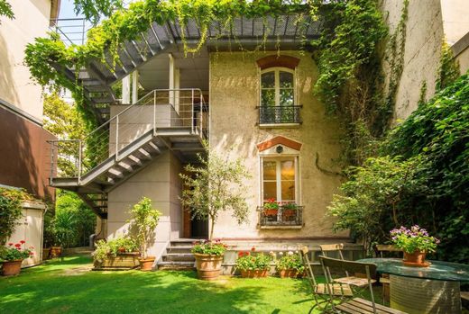 Luxury home in Sorbonne, Jardin des Plantes, Saint-Victor, Paris