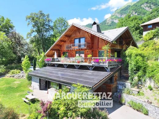 Chalet in Mieussy, Haute-Savoie