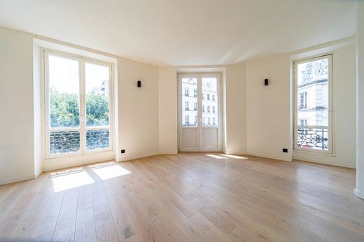 Apartment / Etagenwohnung in Belleville, Père-Lachaise, Ménilmontant, Paris