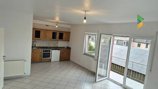 Apartment / Etagenwohnung in Differdange, Canton d'Esch-sur-Alzette