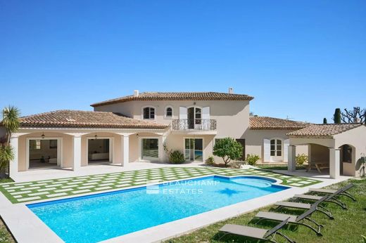 Villa in Valbonne, Alpes-Maritimes