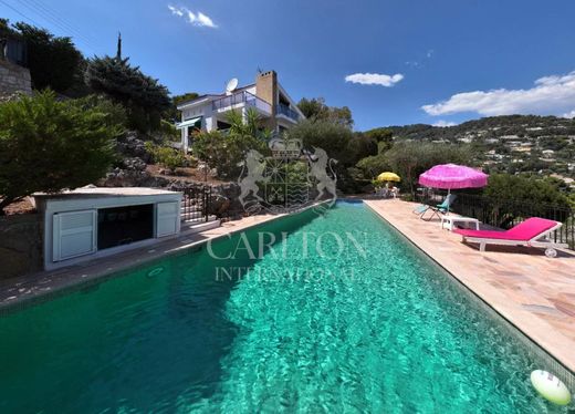 Roquebrune-Cap-Martin, Alpes-Maritimesのヴィラ