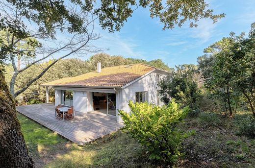 Villa in Pyla sur Mer, Gironde