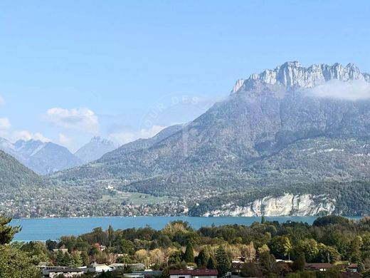 Casa di lusso a Sevrier, Alta Savoia