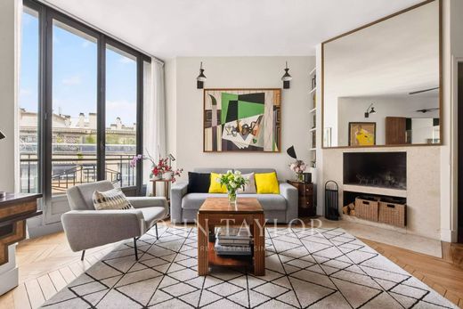 Apartment in La Muette, Auteuil, Porte Dauphine, Paris