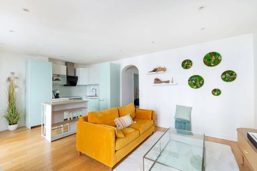 Apartment in Monceau, Courcelles, Ternes, Paris
